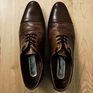 Kenneth Cole Cognac Brown Oxford Cap Toe Dress Shoe size 9